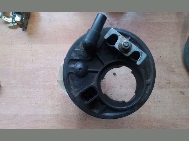 bontott FIAT TEMPRA Üzemanyag Szivattyú