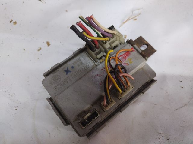 bontott FIAT TEMPRA Bal első Ablakemelő Elektronika