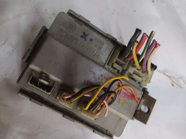 bontott FIAT TEMPRA Bal első Ablakemelő Elektronika