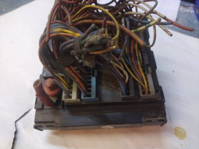 bontott FIAT TEMPRA Biztosítéktábla Utastér