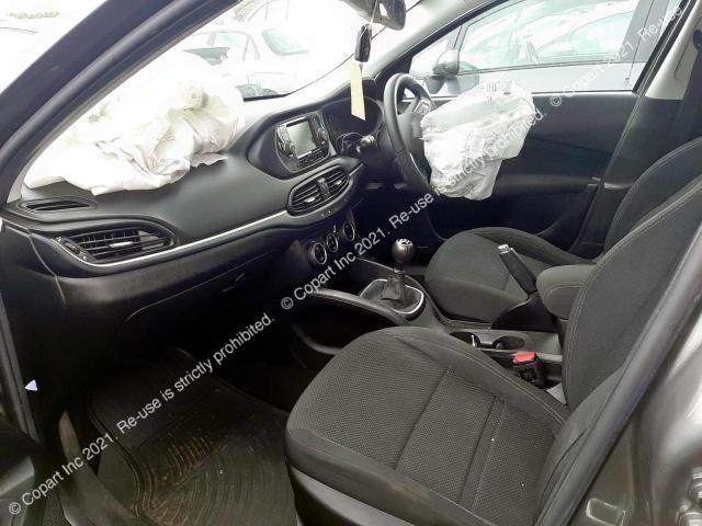 bontott FIAT TIPO Bal hátsó Gumikéder