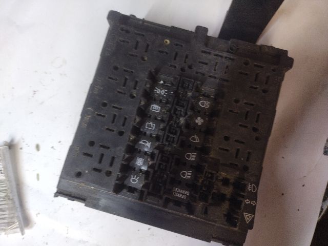 bontott FIAT TIPO Biztosítéktábla Utastér