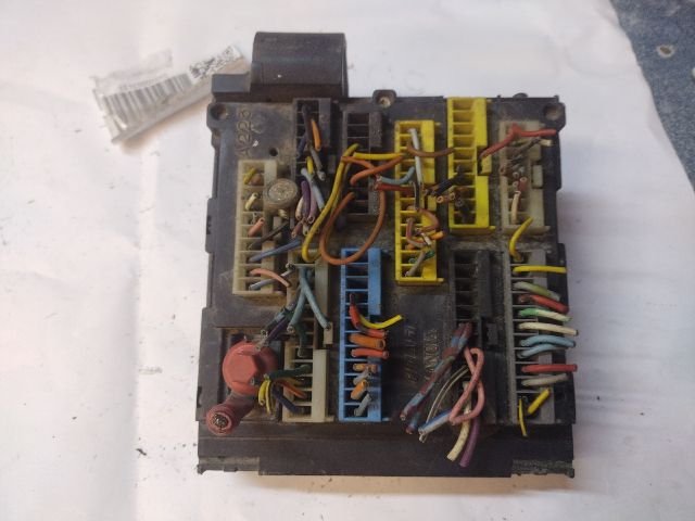 bontott FIAT TIPO Biztosítéktábla Utastér