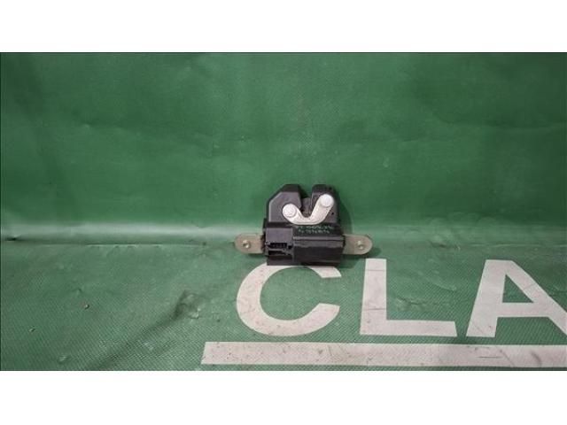 bontott FIAT TIPO Csomagtérajtó Zárszerkezet