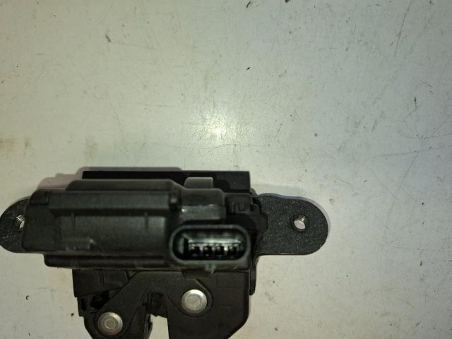 bontott FIAT TIPO Csomagtérajtó Zárszerkezet