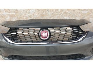 bontott FIAT TIPO Első Lökhárító (Részeivel)
