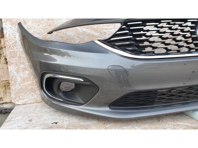bontott FIAT TIPO Első Lökhárító (Részeivel)