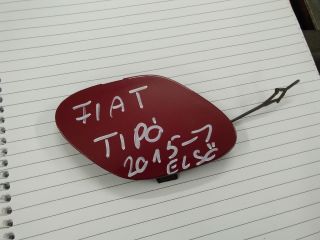 bontott FIAT TIPO Első Vonószem Burkolat