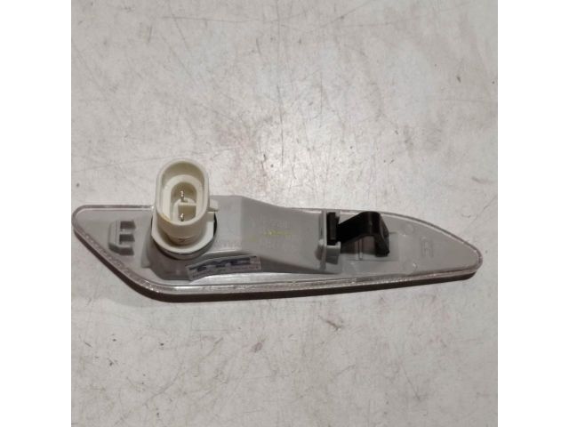 bontott FIAT TIPO Jobb első Irányjelző