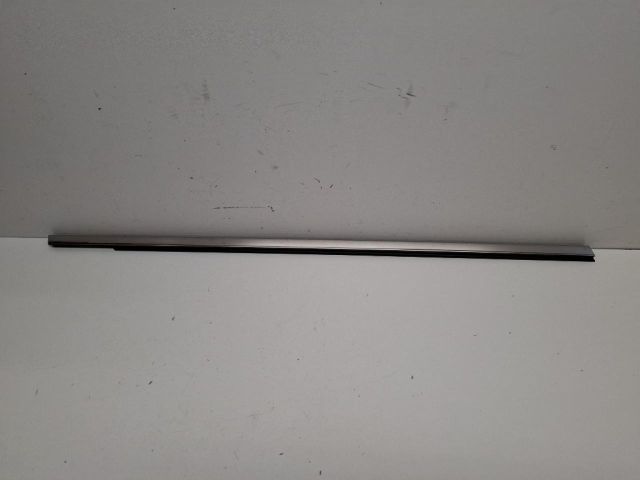 bontott FIAT TIPO Jobb első Vízlehúzó Gumicsík