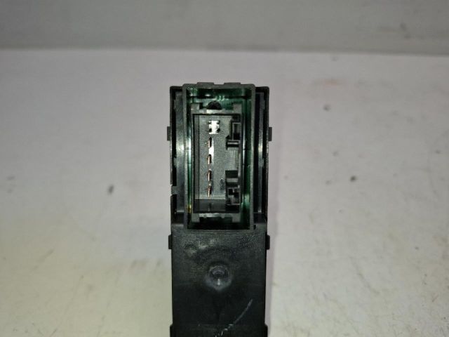 bontott FIAT TIPO Jobb hátsó Ablakemelő Kapcsoló