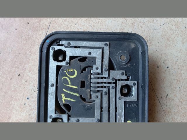 bontott FIAT TIPO Jobb Hátsó Lámpa Foglalat