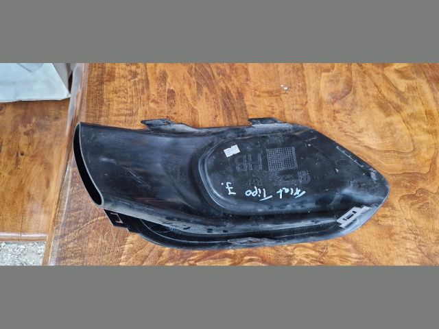 bontott FIAT TIPO Jobb Ködlámpa Rács