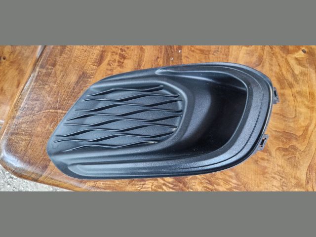 bontott FIAT TIPO Jobb Ködlámpa Rács