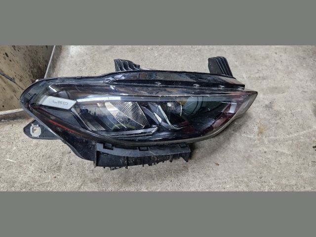 bontott FIAT TIPO Jobb Ledes Fényszóró