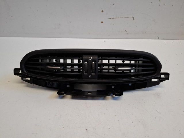 bontott FIAT TIPO Középső Szellőző