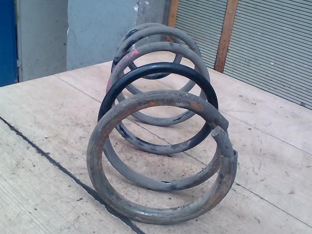 bontott FIAT ULYSSE Első Rugó