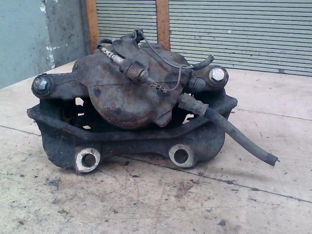 bontott FIAT ULYSSE Jobb első Féknyereg Munkahengerrel