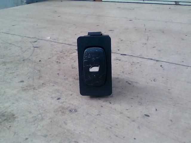 bontott FIAT ULYSSE Ablakemelő Kapcsoló (Pozíciófüggetlen)