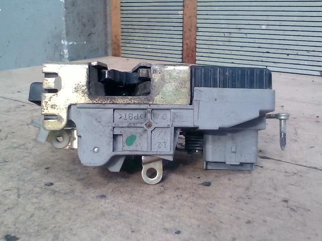 bontott FIAT ULYSSE Bal első Ajtózár