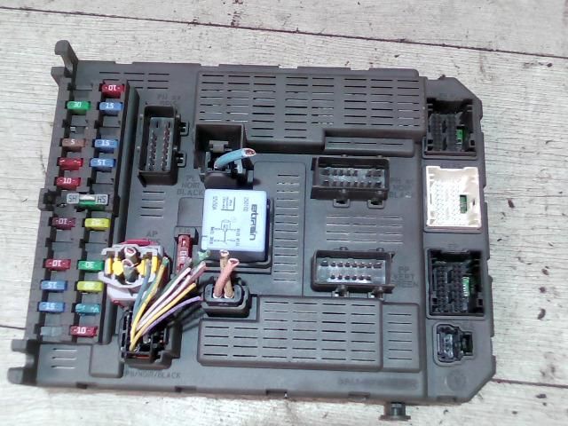 bontott FIAT ULYSSE Biztosítéktábla Utastér