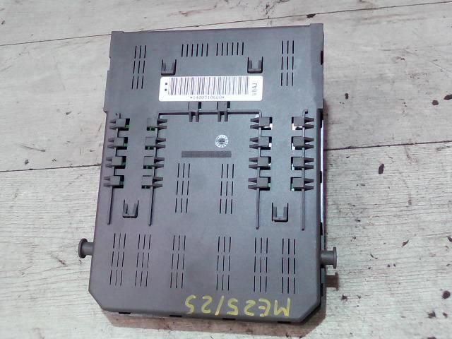 bontott FIAT ULYSSE Biztosítéktábla Utastér