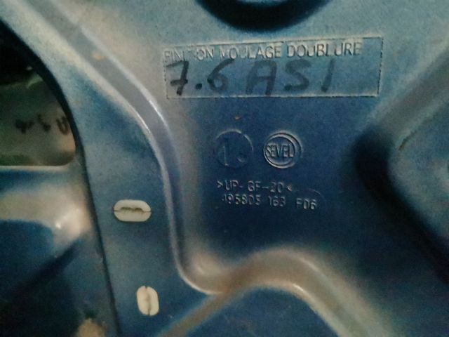 bontott FIAT ULYSSE Csomagtérajtó (Részeivel)