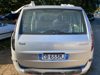 bontott FIAT ULYSSE Csomagtérajtó (Üres lemez)