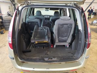 bontott FIAT ULYSSE Csomagtérajtó (Üres lemez)