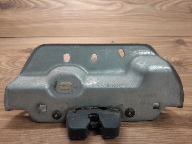 bontott FIAT ULYSSE Csomagtérajtó Zárszerkezet