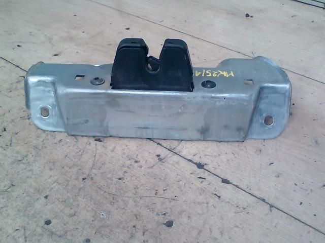 bontott FIAT ULYSSE Csomagtérajtó Zárszerkezet