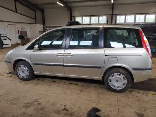 bontott FIAT ULYSSE Első Lökhárító (Üresen)