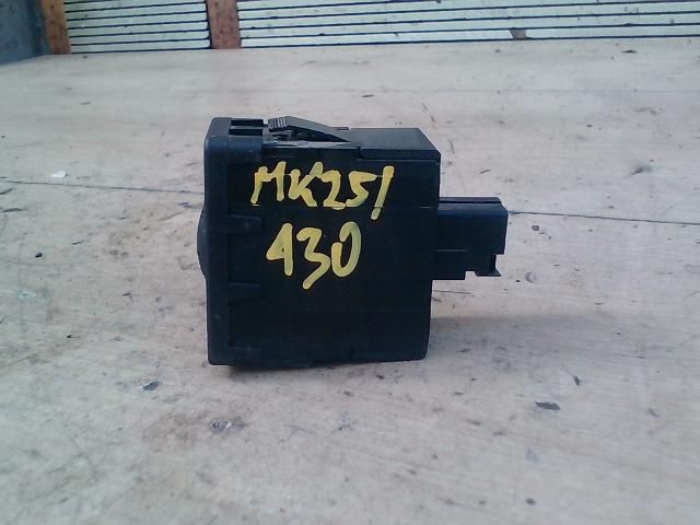 bontott FIAT ULYSSE Fényszórómagasság Állító Kapcsoló