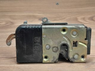 bontott FIAT ULYSSE Jobb első Ajtózár