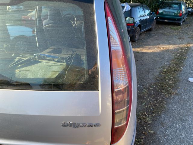 bontott FIAT ULYSSE Jobb Hátsó Lámpa