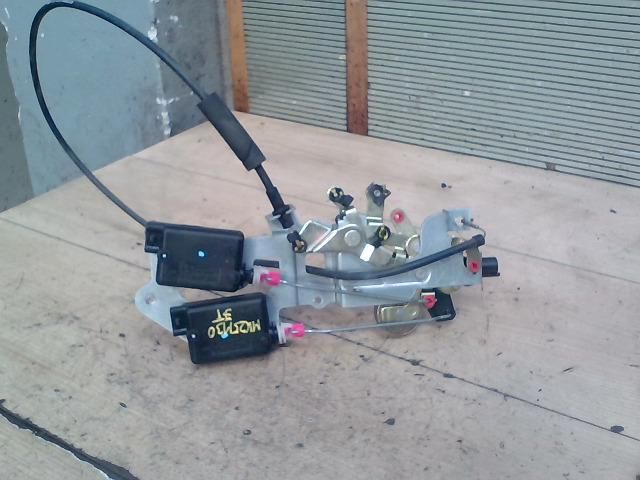 bontott FIAT ULYSSE Jobb Tolóajtó Zárszerkezet