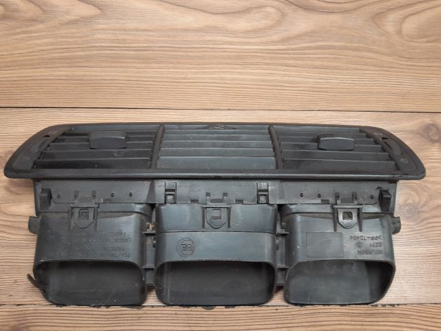 bontott FIAT ULYSSE Középső Szellőző