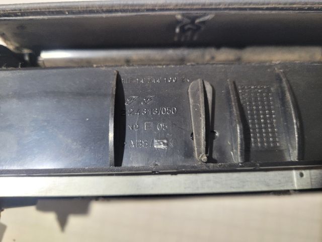 bontott FIAT ULYSSE Rádió / CD Keret