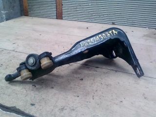 bontott FIAT ULYSSE Tolóajtó Sín Görgő