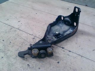 bontott FIAT ULYSSE Tolóajtó Sín Görgő