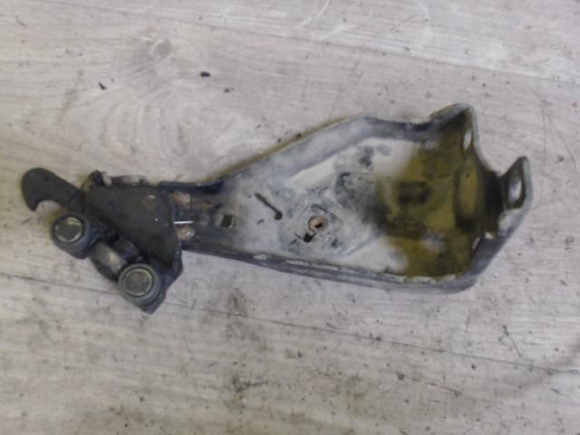 bontott FIAT ULYSSE Tolóajtó Sín Görgő