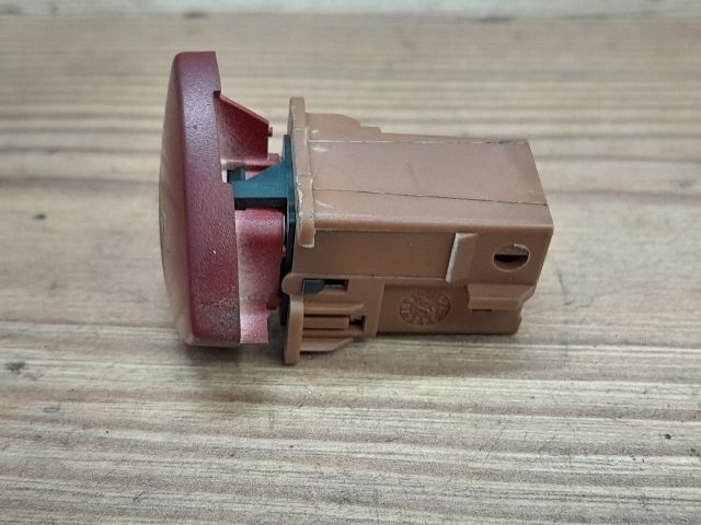 bontott FIAT ULYSSE Vészvillogó Kapcsoló