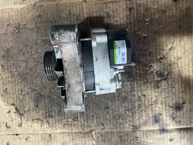 bontott FIAT UNO Generátor