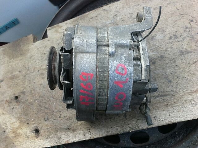 bontott FIAT UNO Generátor