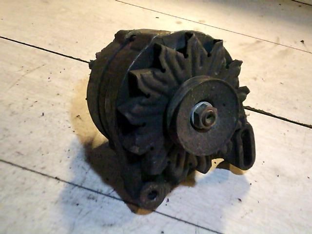 bontott FIAT UNO Generátor