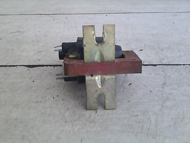bontott FIAT UNO Gyújtótrafó
