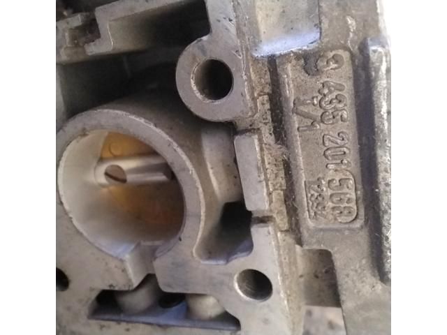 bontott FIAT UNO Központi Injektor