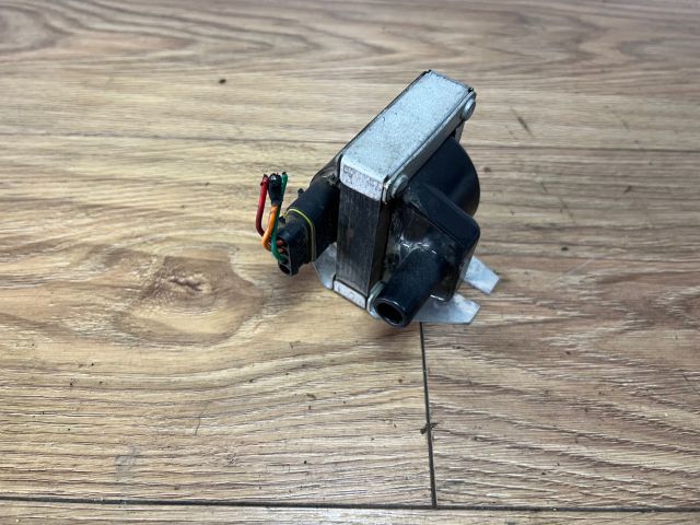 bontott FIAT UNO Gyújtótrafó