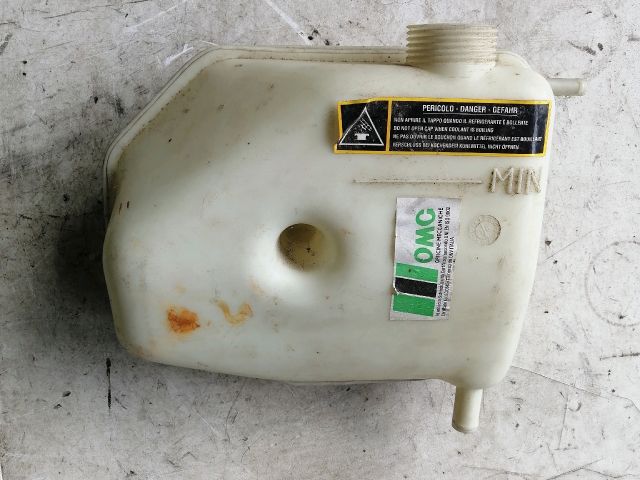 bontott FIAT UNO Kiegyenlítő Tartály
