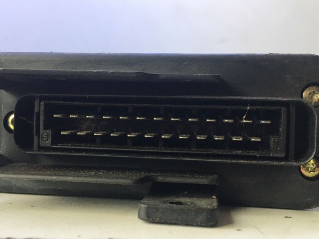 bontott FIAT UNO Motorvezérlő